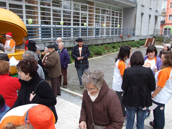 unancianounabrazo 042