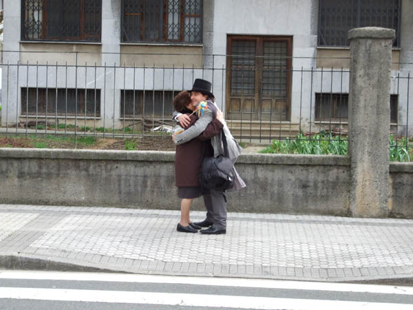 unancianounabrazo 206