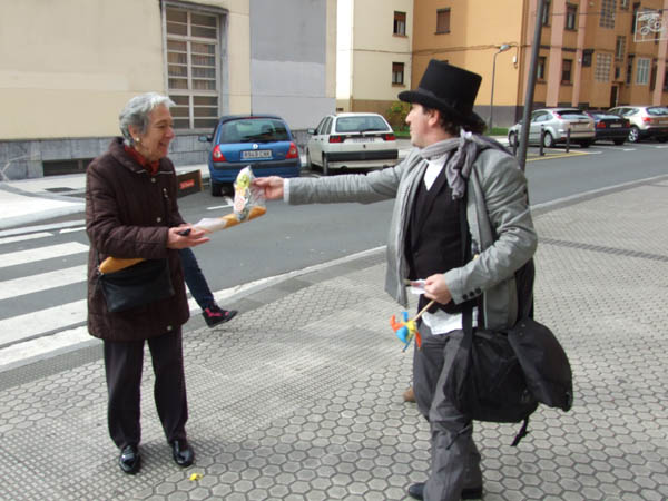 unancianounabrazo 261